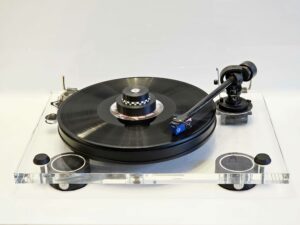 Pann Audio Eytri VINYL damping puck on a LP (Project Xpereience Acryl)